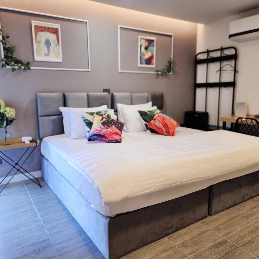 Capital O 75422 Million Pillows Chiang Mai Exteriör bild